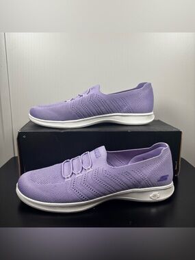 Skechers Sneakers Womens Sz 11 purple Shoes Goga Mat Walking